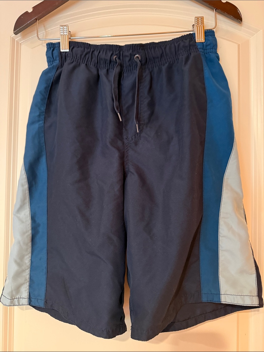 Cherokee Youth Navy and Blue Swim Shorts Like New Boy’s Size L 12/14